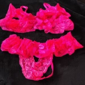 Lace Lingerie Set in Vibrant Pink